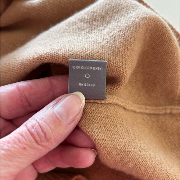 Women’s Neiman Marcus Cashmere Cap Sleeve Size Medium - Picture 9 of 14